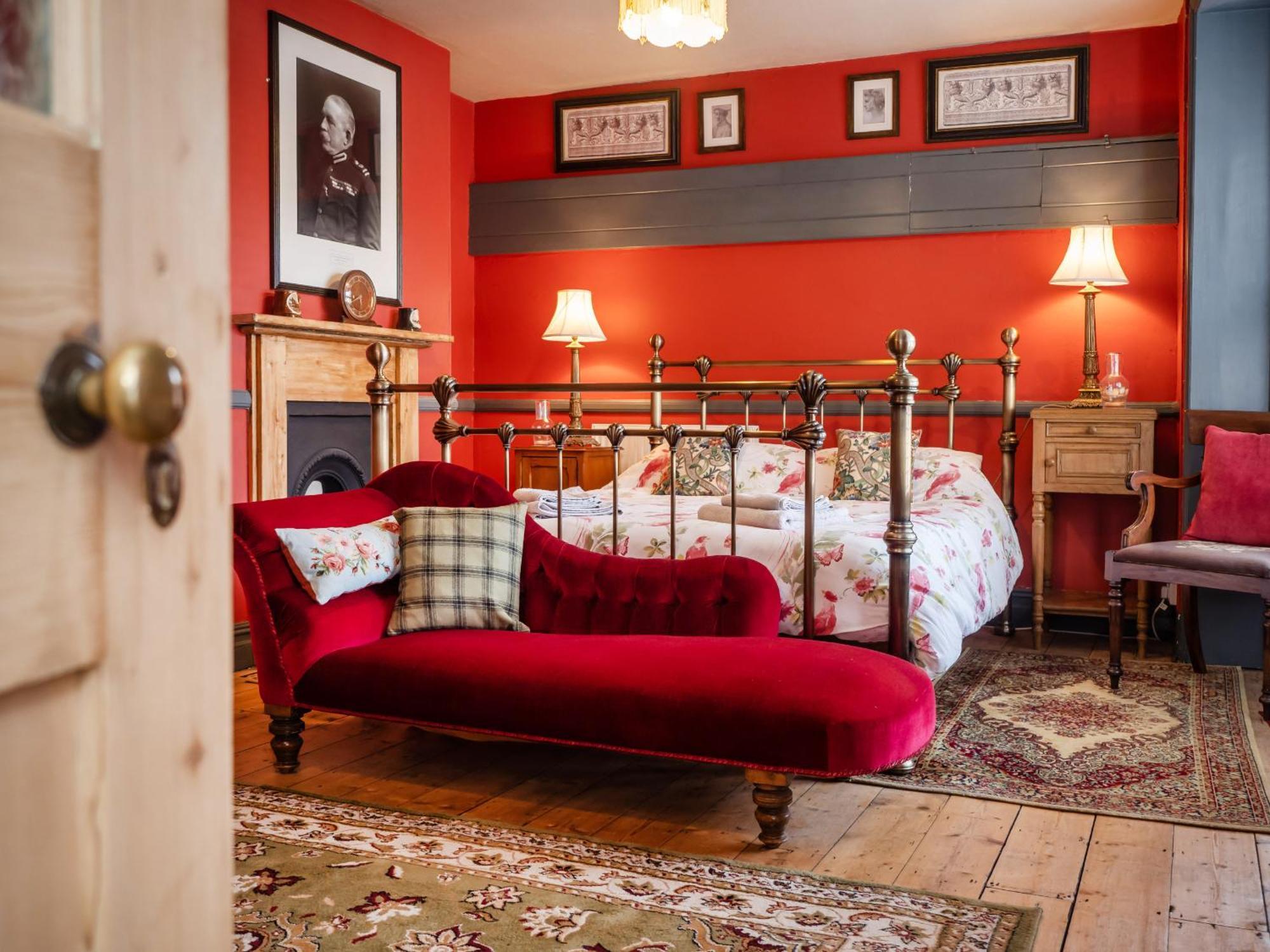Finest Retreats - The Old Sunday School & Vestry Cromer
